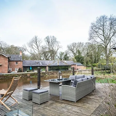 The Chard, Netherby, A Micro In A Rural Setting With A Hot Tub Prázdninový dům Longtown (Cumbria)