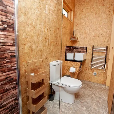 Дом отдыха The Chard, Netherby, A Micro In A Rural Setting With A Hot Tub Longtown (Cumbria)